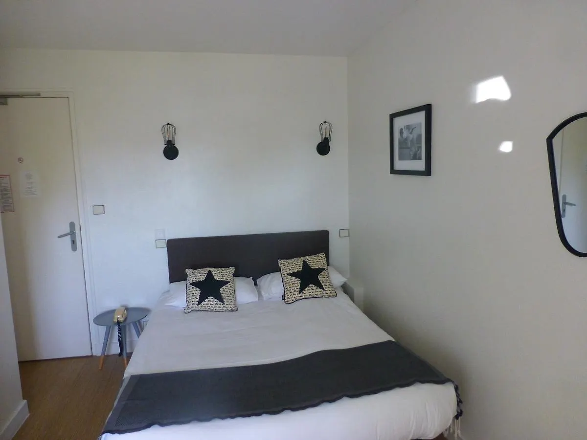 Hotel La Licorne Carnac 2*,
